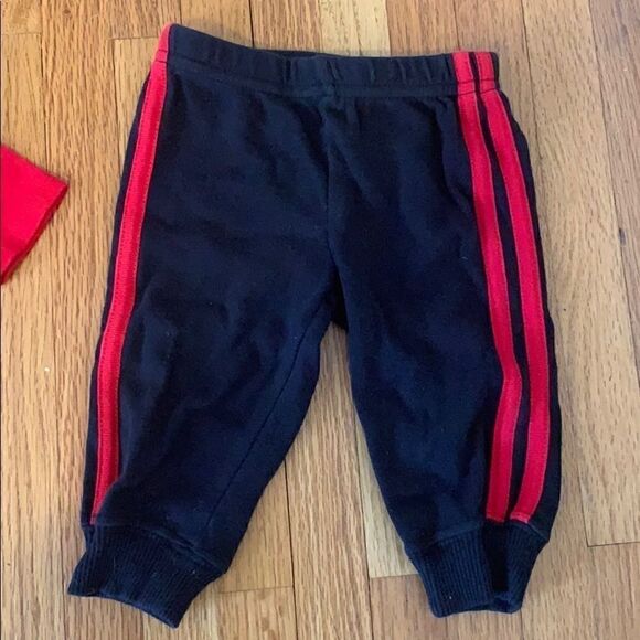 Carter’s Valentine’s Day Outfit 6 Months. - Picture 4 of 5